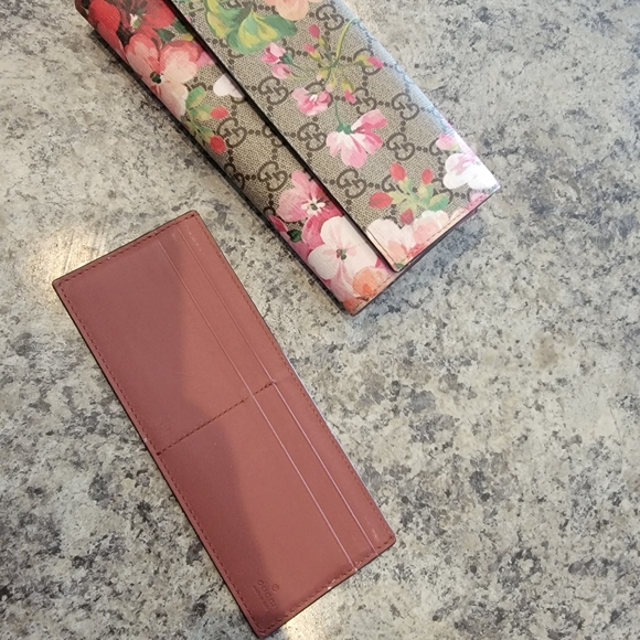 Gucci floral wallet - Picture 4 of 5